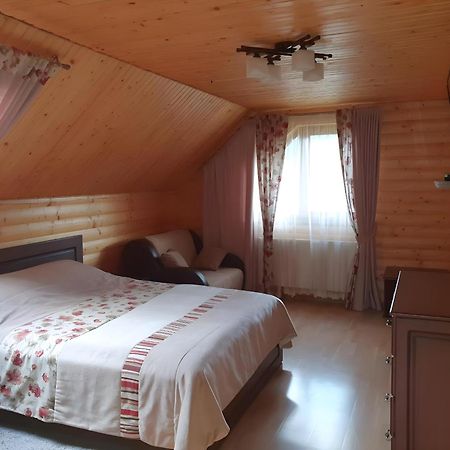 Chalet 888 Cottages ปาเลียนิทซยา ภายนอก รูปภาพ
