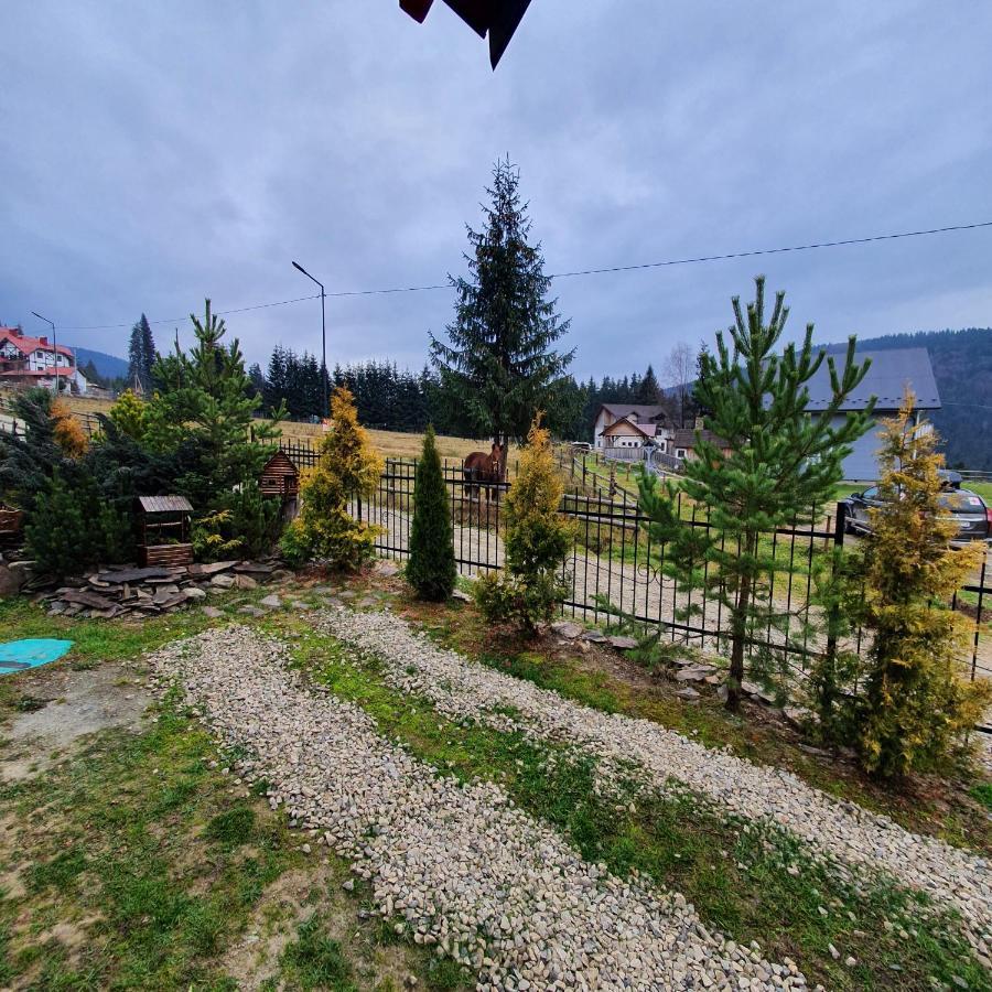 Chalet 888 Cottages ปาเลียนิทซยา ภายนอก รูปภาพ