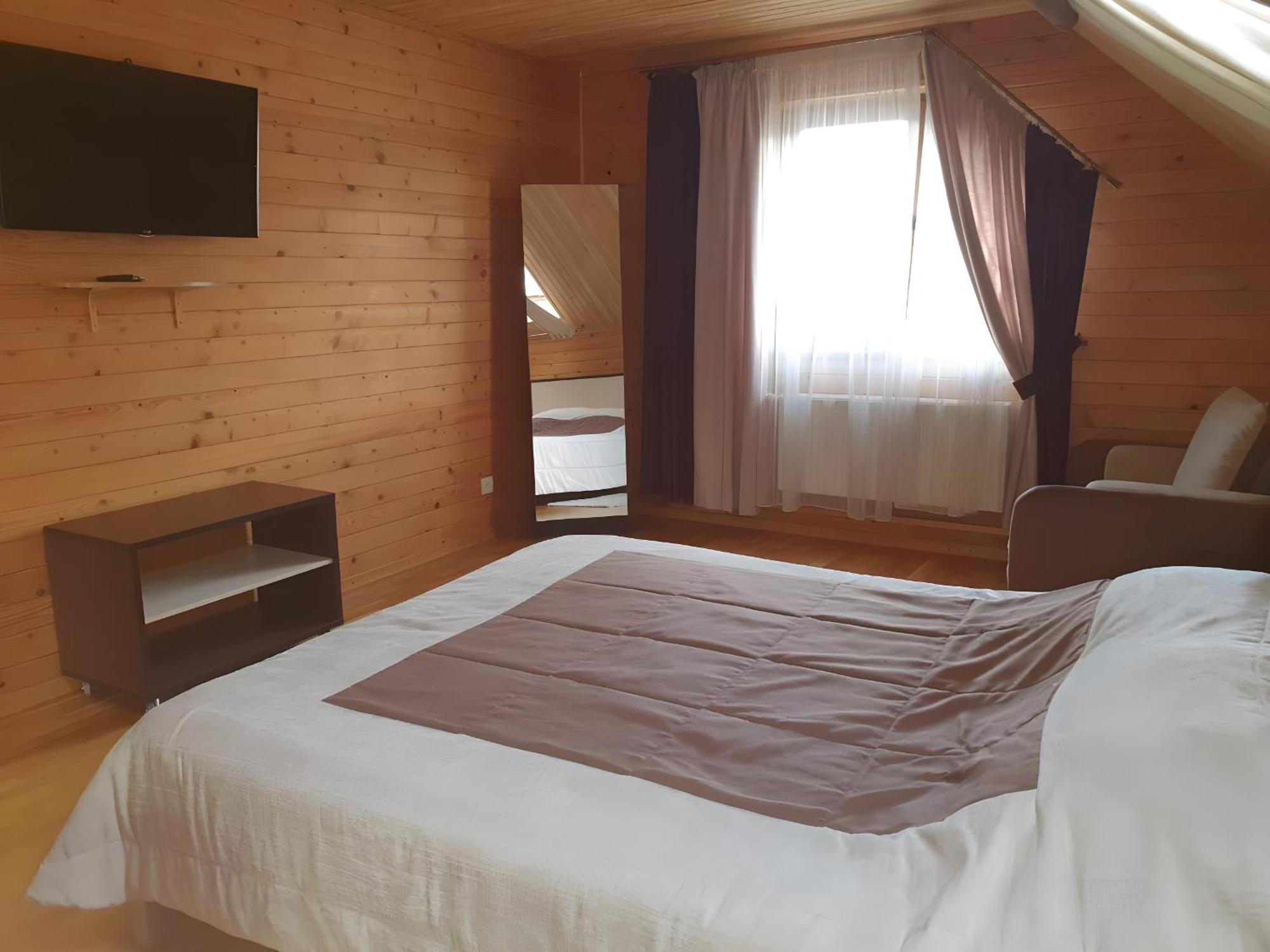 Chalet 888 Cottages ปาเลียนิทซยา ภายนอก รูปภาพ